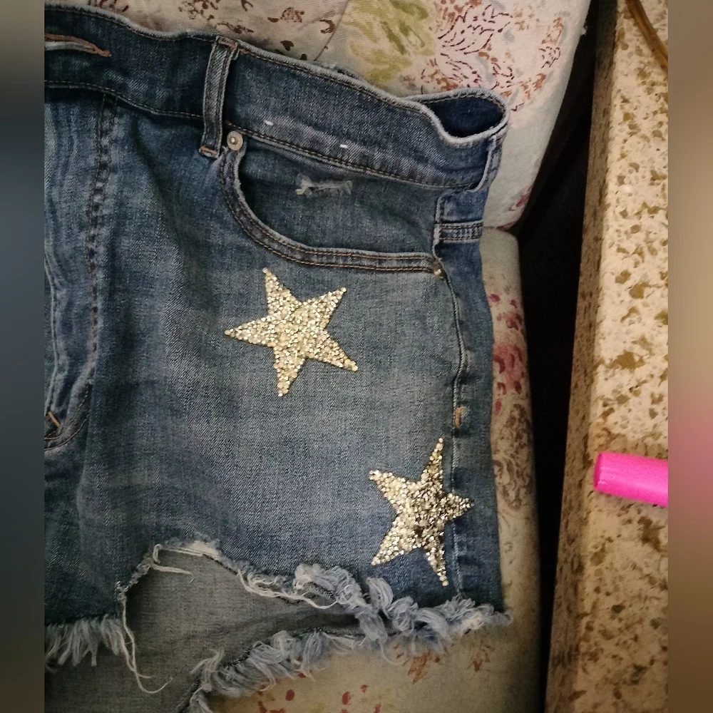 Express Star ⭐ shorts - Picture 2 of 6